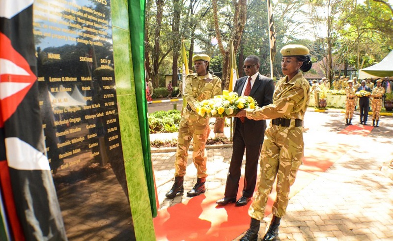 Wreaths were laid at the base of Heroes monument, with the first being laid by the CAS I.G. (Rtd) Joseph Boinnet.